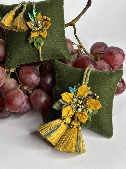 Origami Floral Rakhi Loomba Set - Mustard