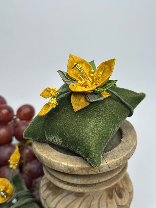 Bougainvillea Dori Single Rakhi - Mustard