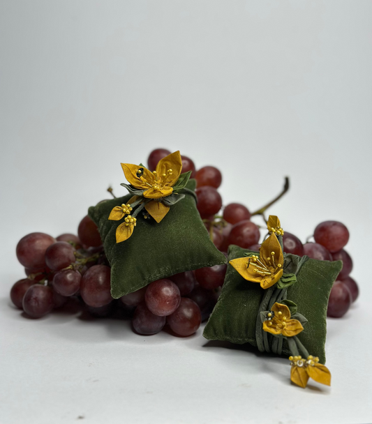 Bougainvillea Dori Rakhi Loomba Set - Mustard
